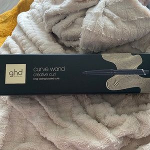 GHD curve wand